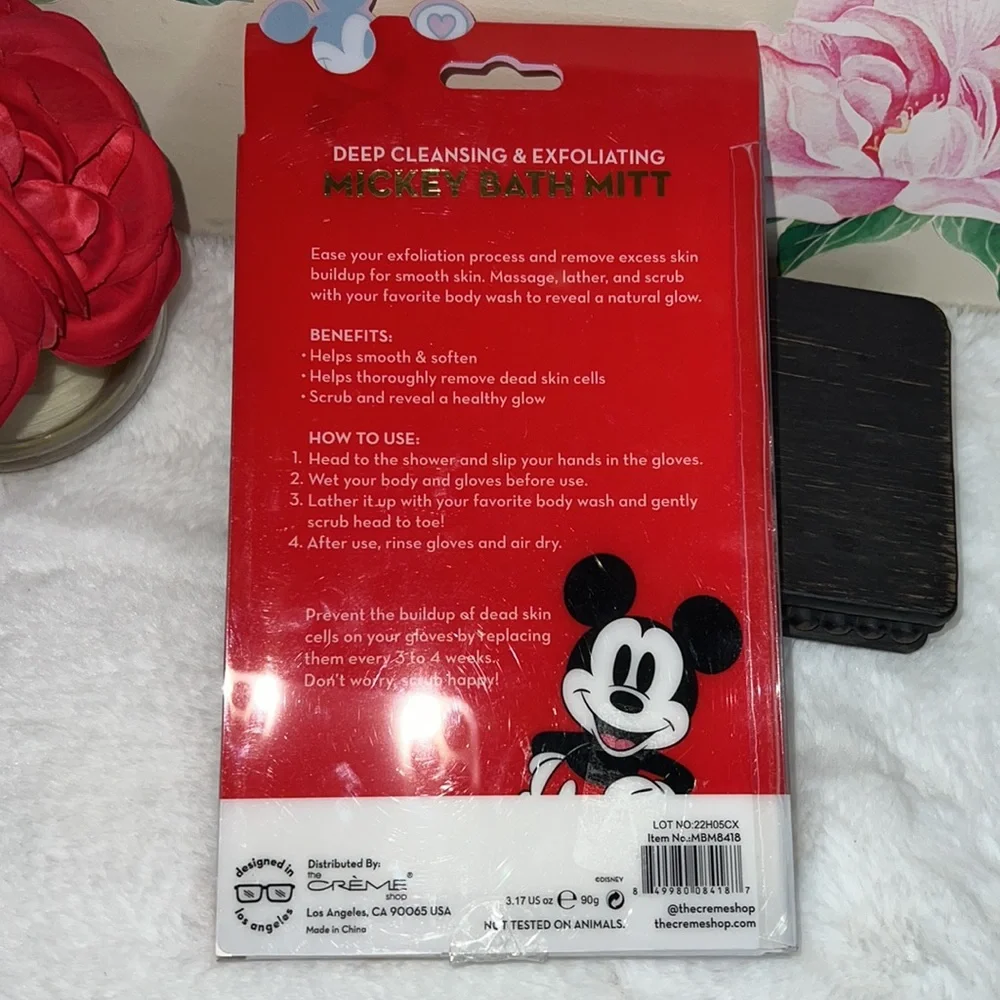 Disney The Crème Mickey Bath Mitt. NWT